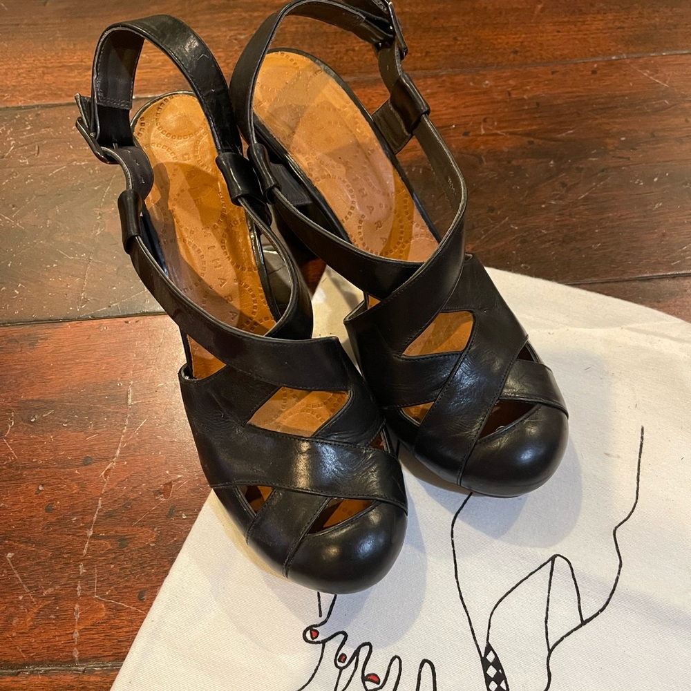 Chie Mihara Black 41 Peek a Boo Pump with dust bag and original receipts